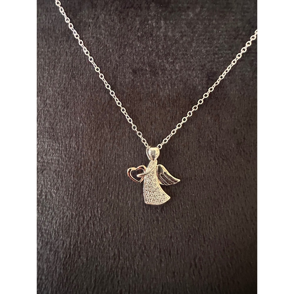 Kohls Fine Silver Plated Swarovski Crystal Angel Heart Necklace 18 In